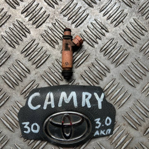 Форсунка топливная Toyota Camry 30 (2001-2006) 3,0 2320920030 2320920040 232090A020