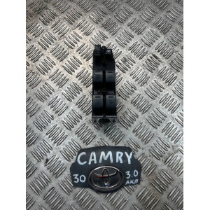 Блок управления стеклоподъемниками Toyota Camry 30 (2001-2006) 8482033180 8482033240 84820AA040