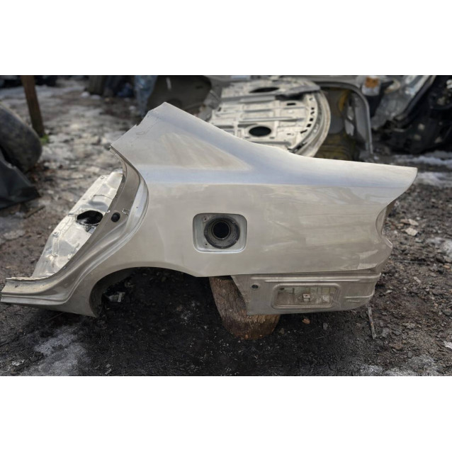 Крыло заднее левое четверть Toyota Camry 30 (2001-2006) 61612AA030