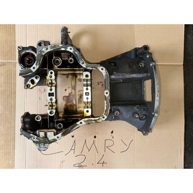 Поддон масляный картера двигателя верхний 2,4 Toyota Camry 30 40 (2001-2011) 1142028020