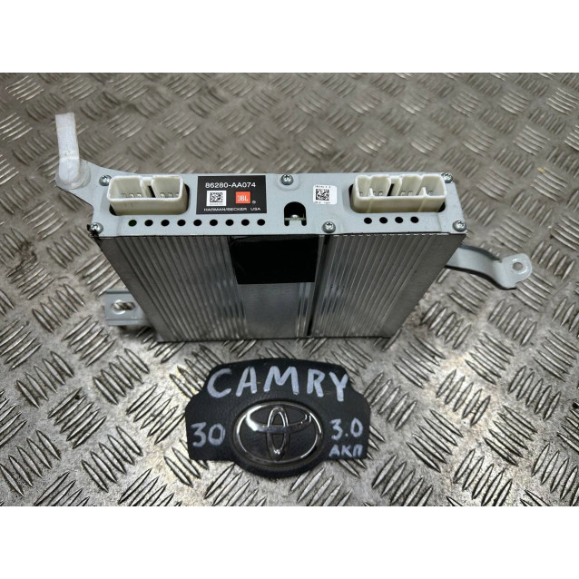 Усилитель аудиосистемы JBL Toyota Camry 30 (2001-2006) 86280AA074