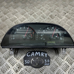 Щиток приборов Toyota Camry 30 (2001-2006) 3,0 8380006653 