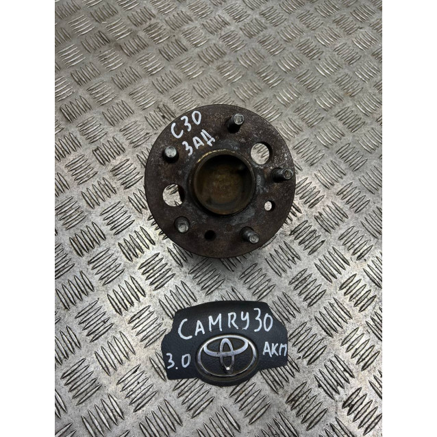 Ступица задняя левая Toyota Camry 30 (2001-2006) 4246006021 4246048011 4246006030