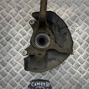 Кулак поворотный правый (цапфа) Toyota Camry 30 (2001-2006) 4321139045 4321139035 4321158010 43211AA010	
