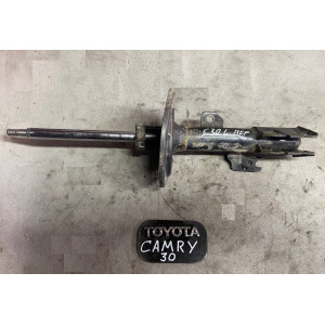 Амортизатор передний левый Toyota Camry 30 (2001-2006) 4852039455