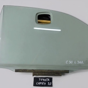Стекло двери заднее левое Toyota Camry 30 (2001-2006) 6811433140