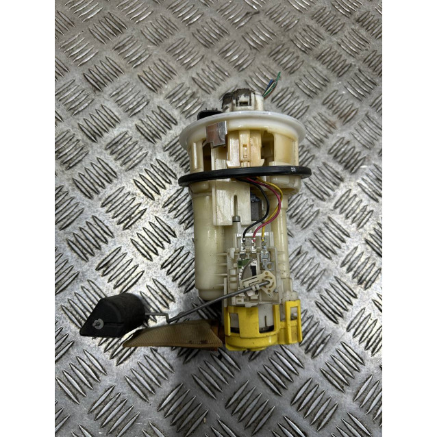 Бензонасос Toyota Camry 30 (2001-2006) 2322120040
