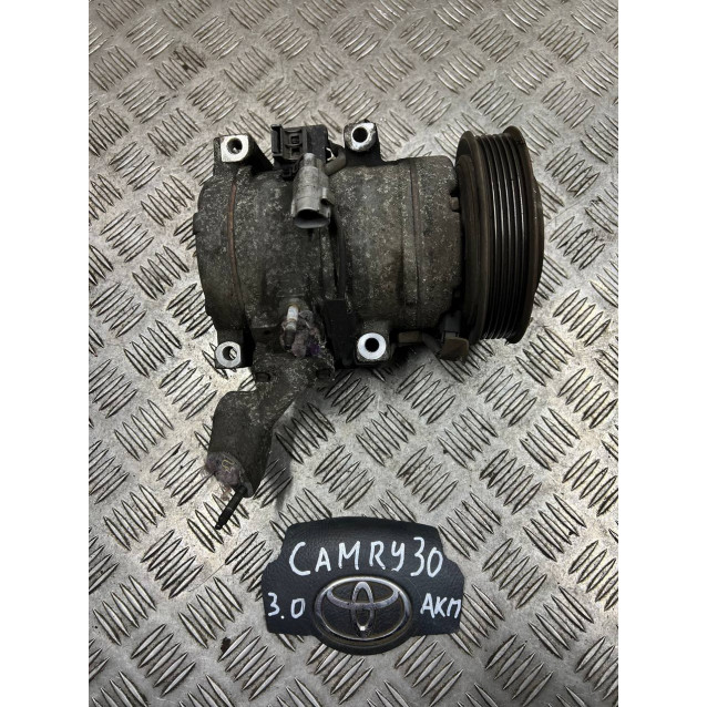 Компрессор кондиционера Toyota Camry 30 (2001-2006) 8832007090