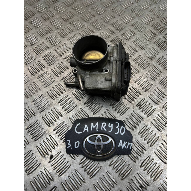 Дроссельная заслонка Toyota Camry 30 (2001-2006) 3,0 220300A020