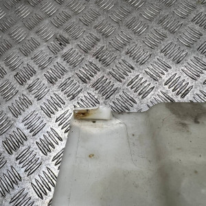 Бачок омывателя Toyota Camry 30 (2001-2006) 85315AA030 85315AA031