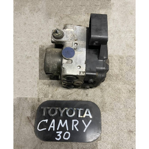Блок ABS Toyota Camry 30 (2001-2006) 4451033090