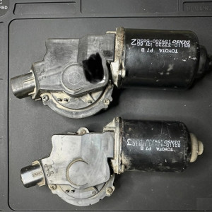 Моторчик стеклоочистителя передний Toyota Camry 30 (01-06) 8511033230