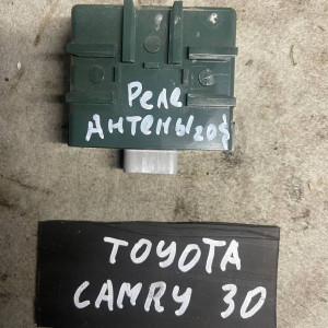 Блок Pеле антенны Toyota Camry 30 (2001-2006) 8591433020