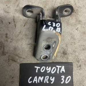 Петля двери передней левой верх Toyota Camry 30 (2001-2006) 6872033030