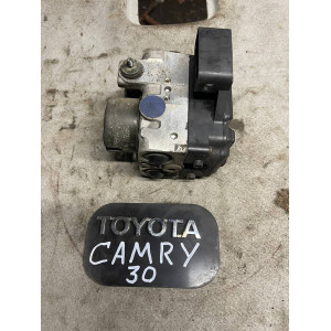 Блок ABS Toyota Camry 30 (2001-2006) 44510-33090