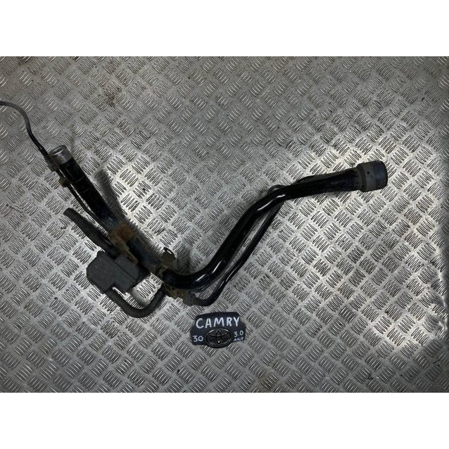 Горловина бензобака Toyota Camry 30 (2001-2006) 7720106090 7720133250