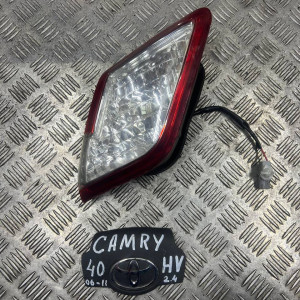 Фонарь внутренний правый Toyota Camry 40 (2006-2011) 8158133140