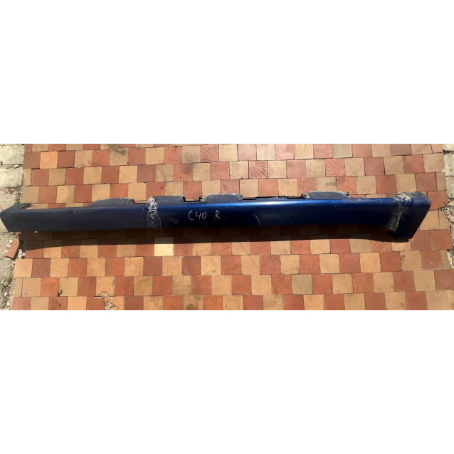 Накладка порога права Toyota Camry 40 (06-11) 7585033030J1