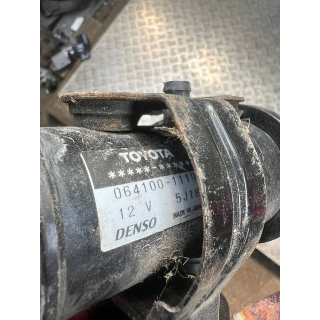 Помпа охлаждения Toyota Camry 40 (2006-2011) 0641001110