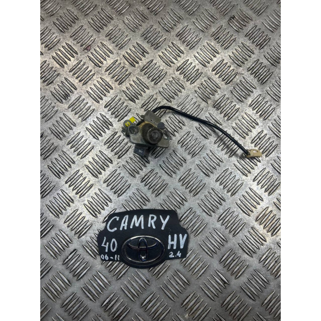 Личинка замка крышки багажника Toyota Camry 40 (2006-2011) 6460033120