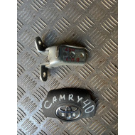 Петля двери передней левой верх Toyota Camry 40 (2006-2011) 6872012150