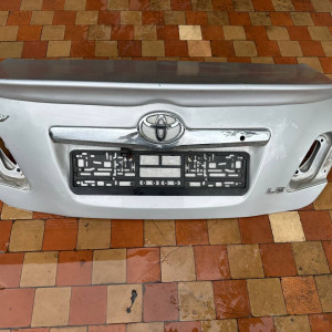 Крышка багажника Toyota Camry 40 (2006-2011) 6440133400