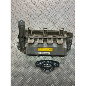 Подушка безпеки в коліна водія Toyota Camry 40 (2006-2011) 7390006010B1