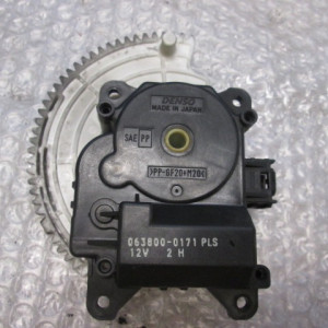 Шаговый двигатель печки Toyota Camry 40 (2006-2011) 0638000171