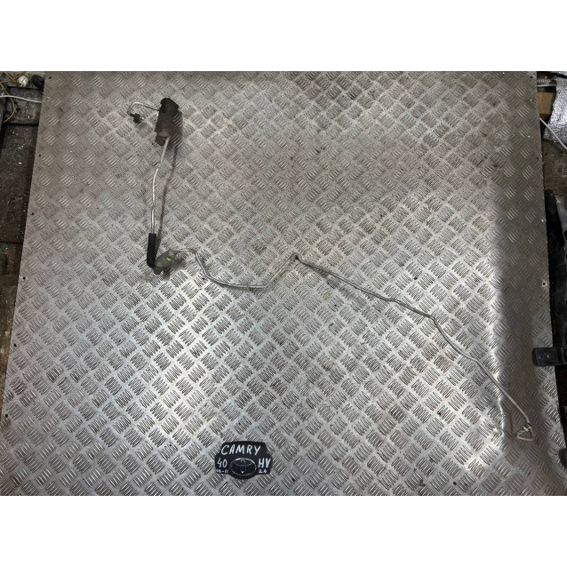 Трубка кондиционера тонкая Toyota Camry 40 (2006-2011) 8871006200 8871033350