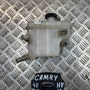 Бачок розширювальний Toyota Camry 40 (2006-2011) 1647028100 164700P020