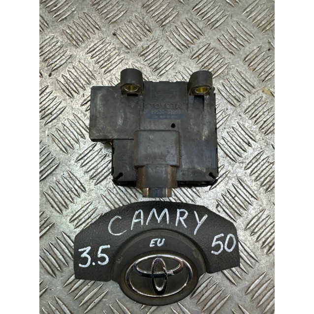 Блок управления АКПП Toyota Camry 50 (2011-2014) 8953033250