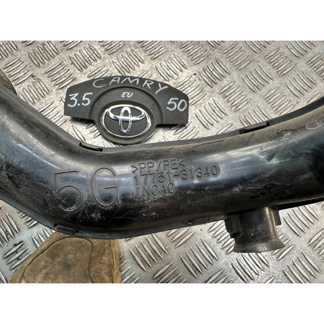 Патрубок воздушного фильтра Toyota Camry 50 (2011-2014) 1775131340