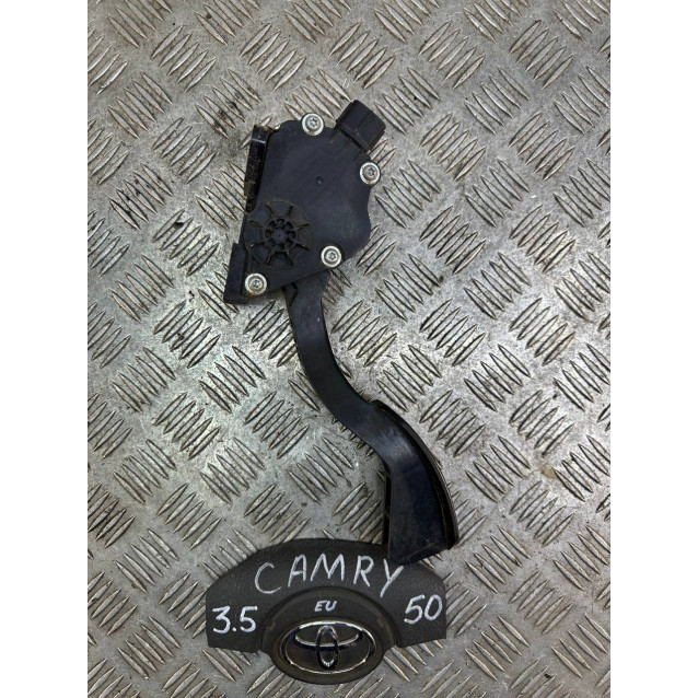 Педаль газа Toyota Camry 50 (2011-2014) 7811033102