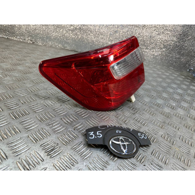 Фонарь левый Toyota Camry 50 (2011-2014) 8156133550