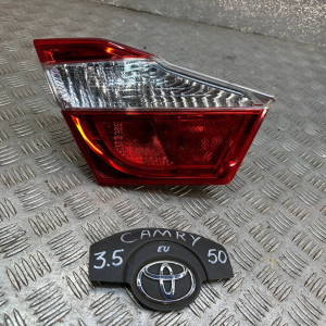 Фонарь внутренний левый Toyota Camry 50 (2011-2014) 8159133200