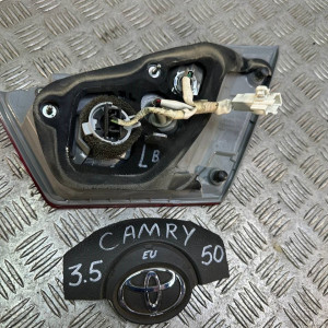 Фонарь внутренний левый Toyota Camry 50 (2011-2014) 8159133200