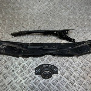 Панель передняя верхняя радиаторная Toyota Camry 50 (2011-2014) 5321633150