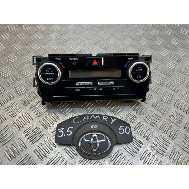 Блок управления климат печки Toyota Camry 50 (2011-2014) 5590033D90