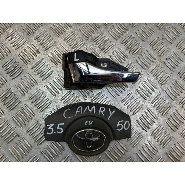 Ручка дверей внутренняя передняя левая Toyota Camry 50 (2011-2014)