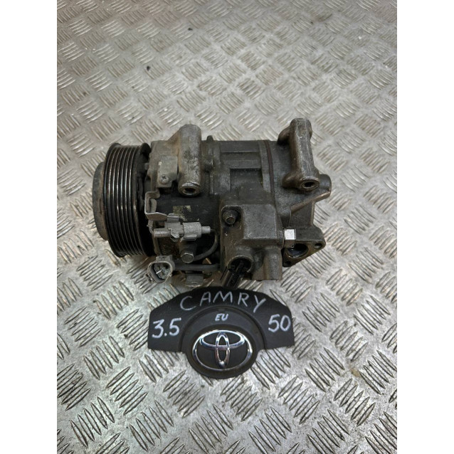 Компрессор кондиционера Toyota Camry 50 (2011-2014) 8832006190