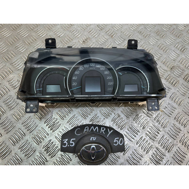Щиток приборов Toyota Camry 50 (2011-2014) 3,5 АКПП 8380033L90