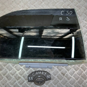 Стекло двери заднее правое Toyota Camry 50 (2011-2014) 6811333170
