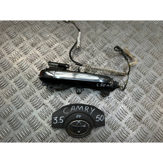 Ручка двери наружная передняя правая Toyota Camry 50 (2011-2014) 6921033120C0
