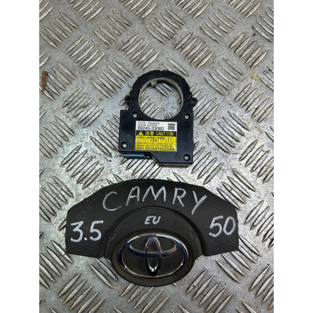Датчик угла поворота руля Toyota Camry 50 (2011-2014) 8924533060