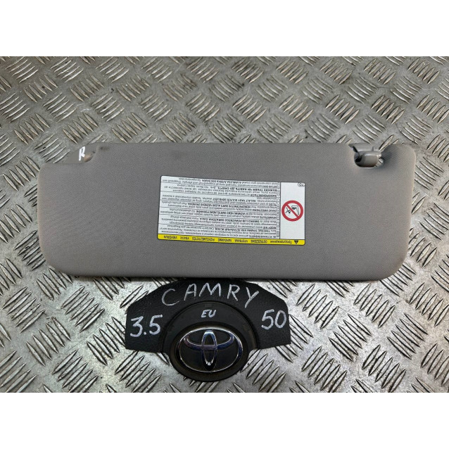 Козырек солнцезащитный Toyota Camry 50 (2011-2014) 7432033C40B2 левый