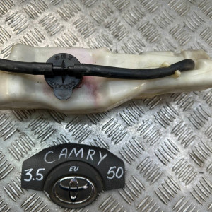 Бачок розширювальний Toyota Camry 50 (2011-2014) 1647036010