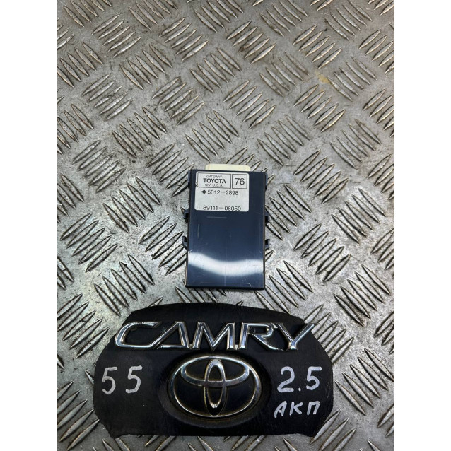 Блок управления GATEWAY ECU Toyota Camry 55 (2015-2018) 8911106050