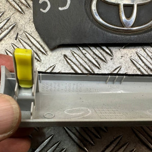Накладка на торпедо левая Toyota Camry 55 (2015-2018) 5547406190