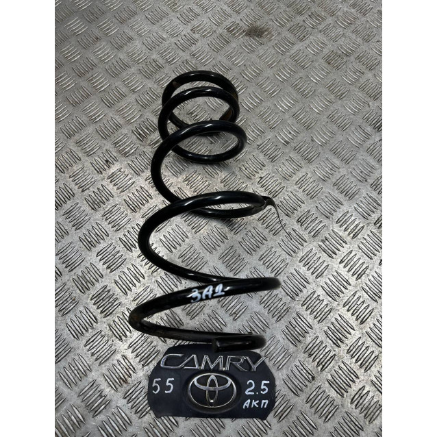 Пружина задняя Toyota Camry 55 (2015-2018) 4823106810