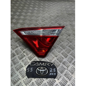 Фонарь правый внутренний Toyota Camry 55 (2015-2018) 8158006410